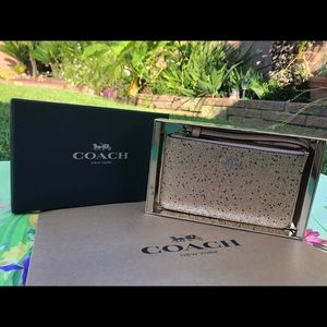 New Coach Glitter Star Corner Zip Wristlet!